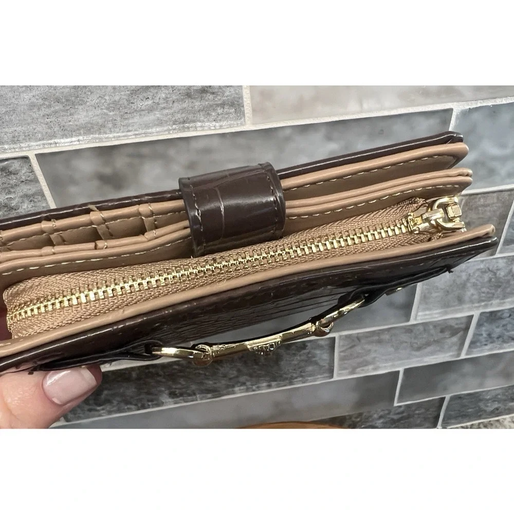 Anne Klein description anne